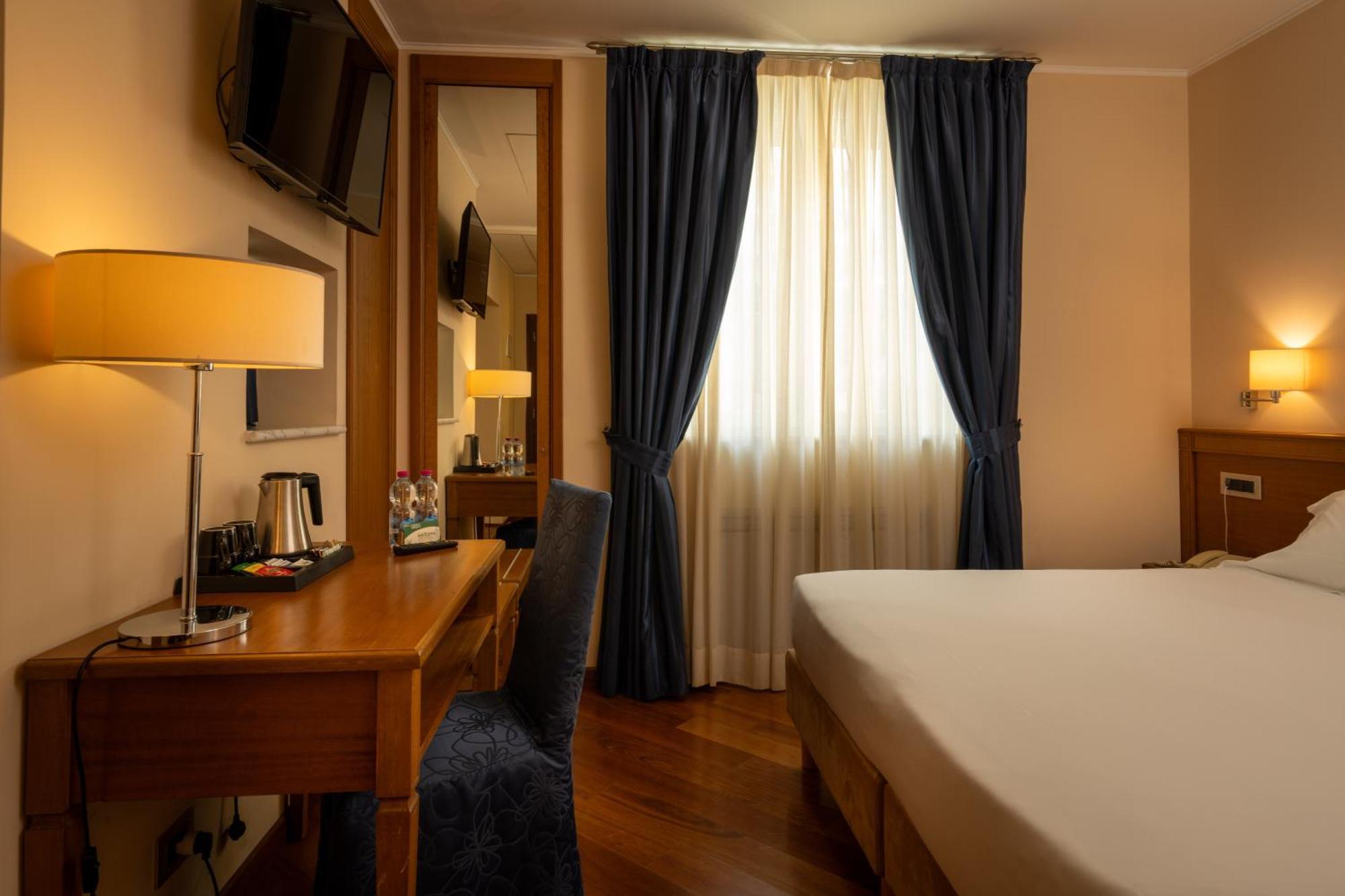 Hotel Iris Genua Exterior foto