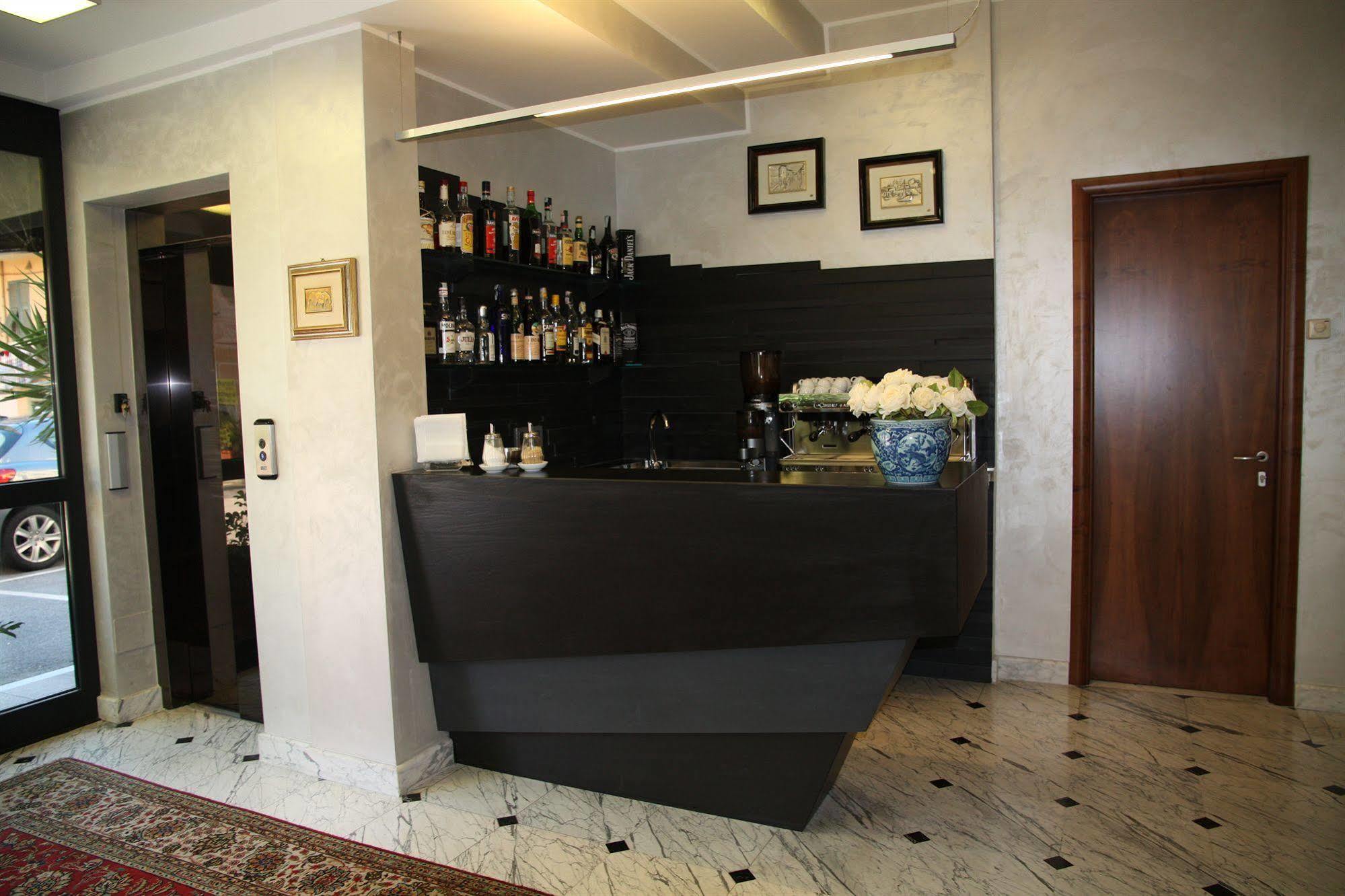 Hotel Iris Genua Exterior foto